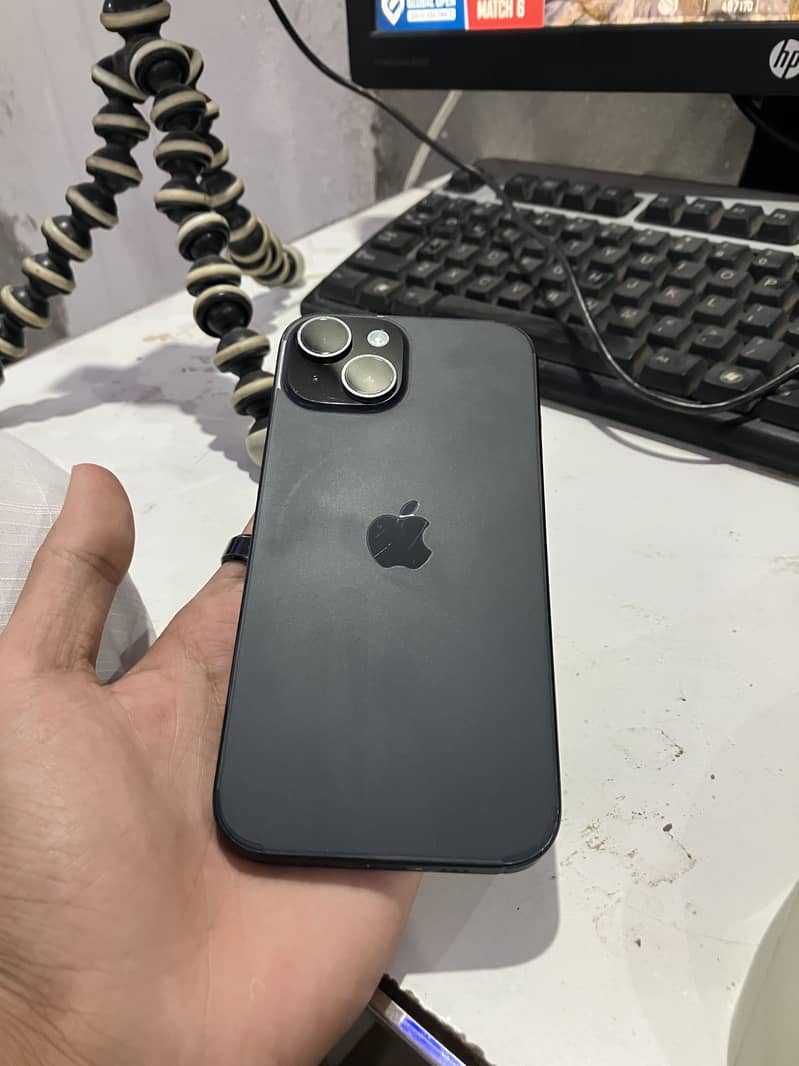 iPhone 15 3