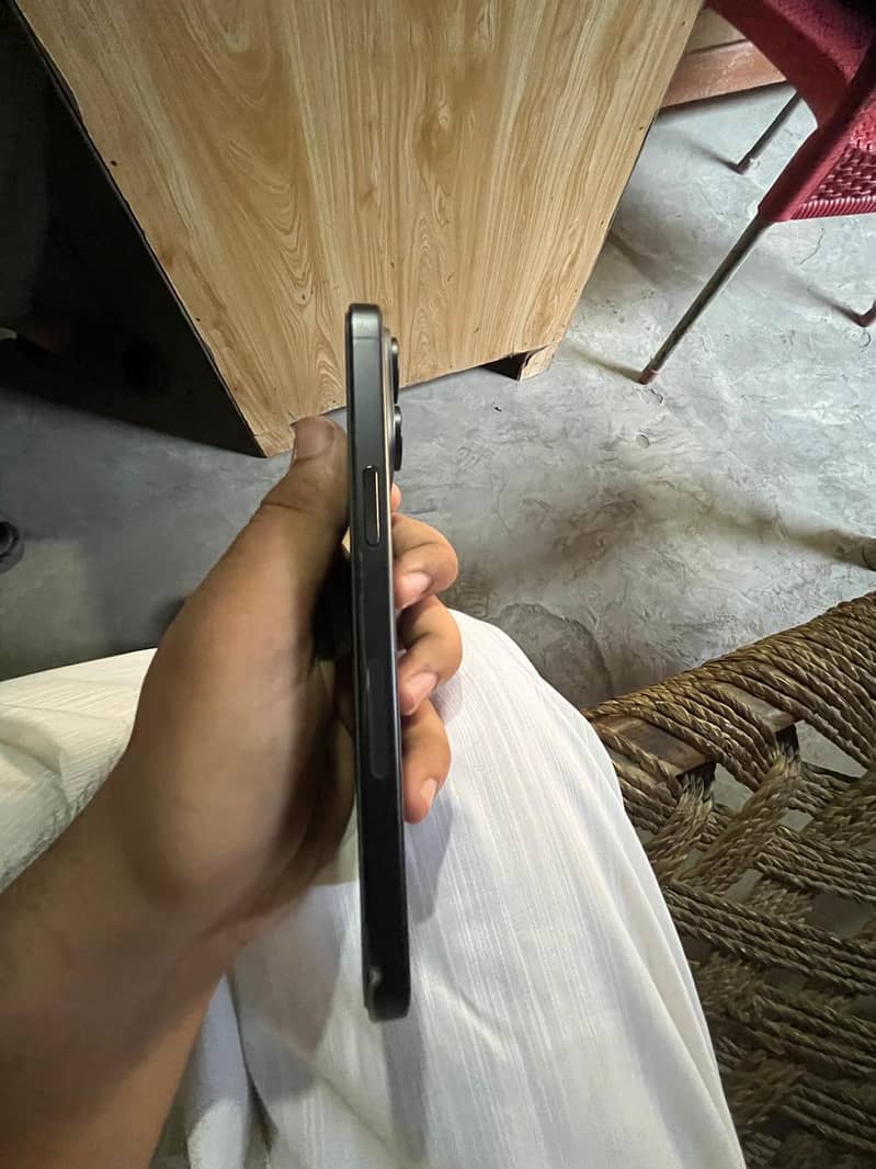 iphone 15 pro max 1