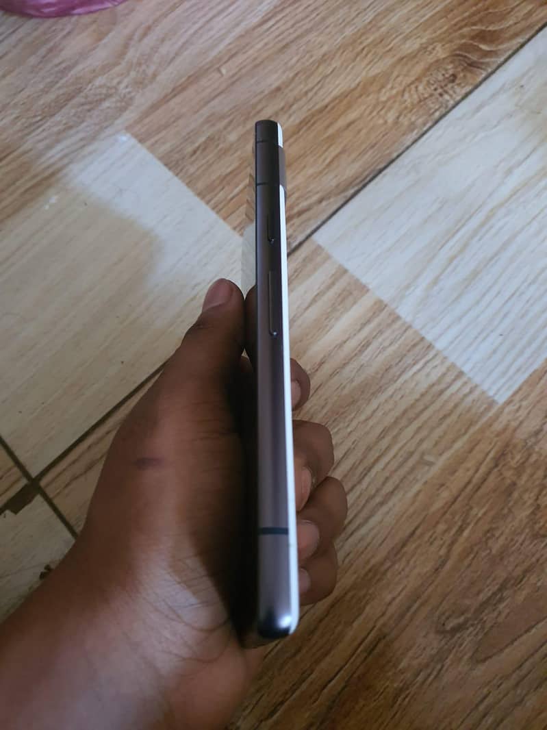 Google pixel 7a 3
