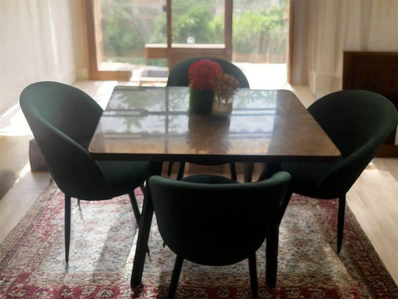 dinning table 0
