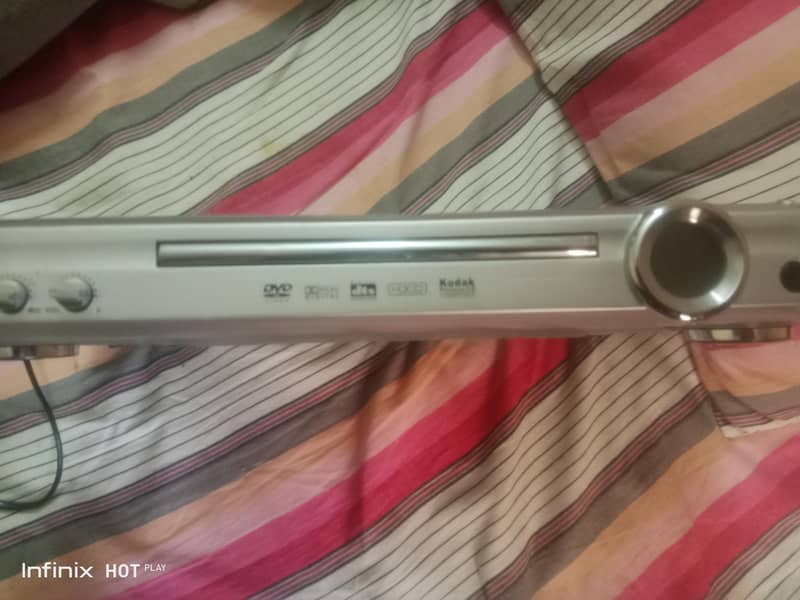 CD DVD player 7