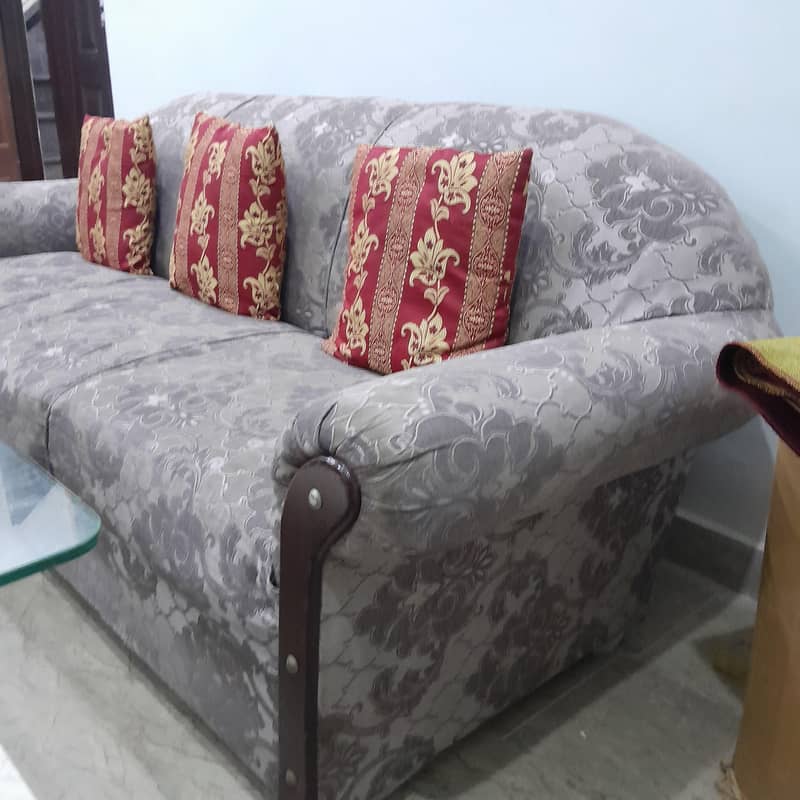 Solid wood frame  Excellent condition 1