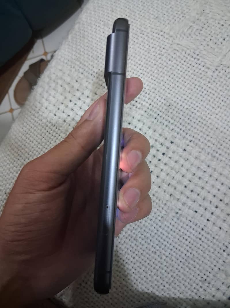 google pixel 8 5