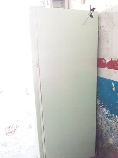 Philips refrigerator used urgent sale