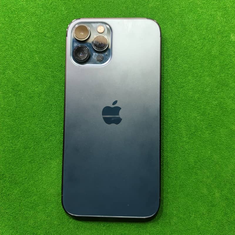 Apple iPhone 12 0