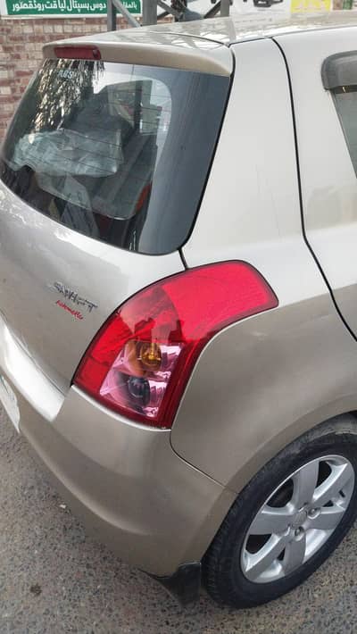 Suzuki Swift DLX 1.3 Automatic Total Genuine
