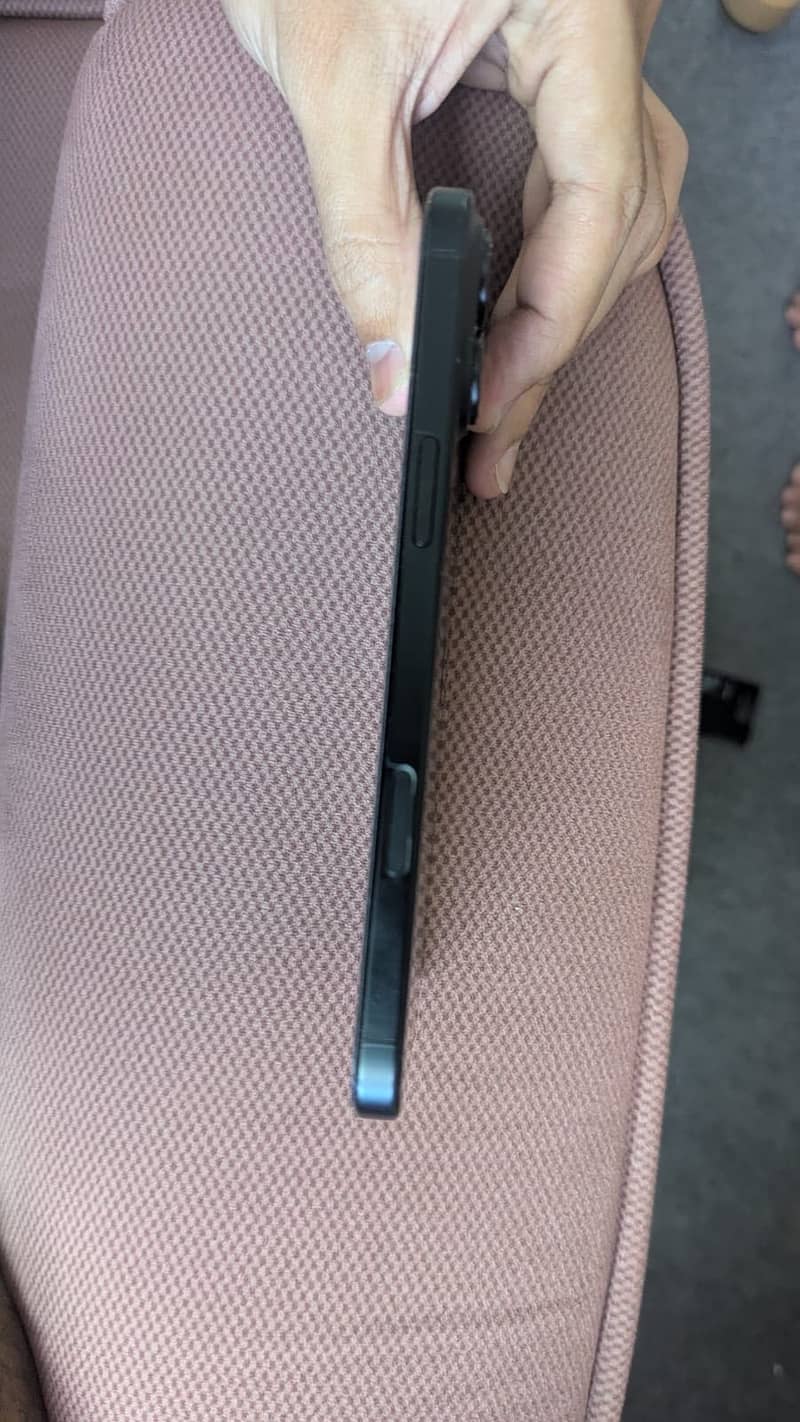 IPhone 16+ 2