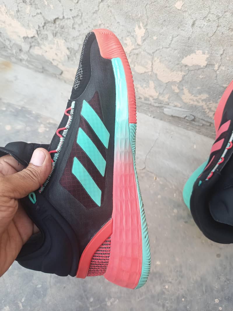 new sneaker 6