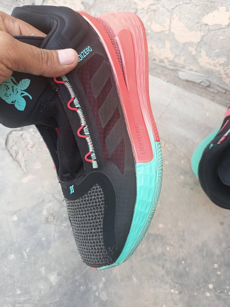 new sneaker 9