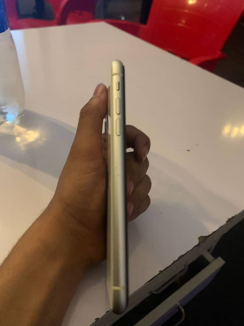 iPhone 11 1