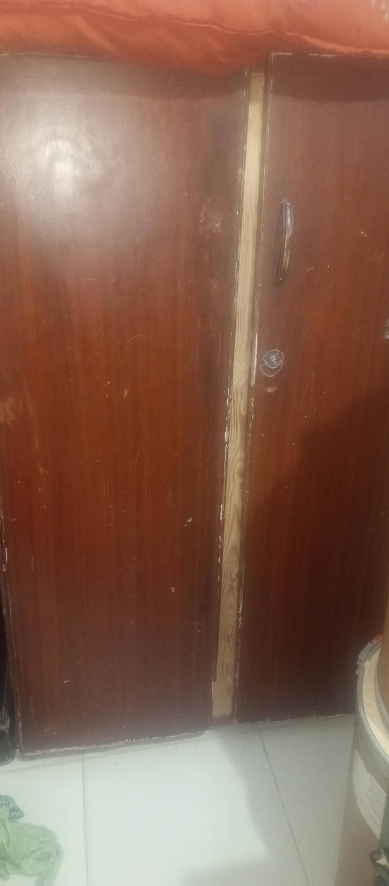 solid lakri k almari 0