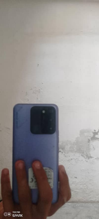 Tecno spark 8c