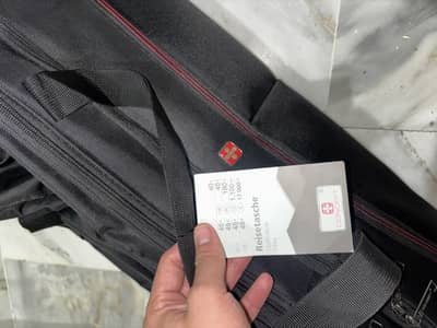 Large Capacity Concept Travel Duffel Bag (73cm) Unused