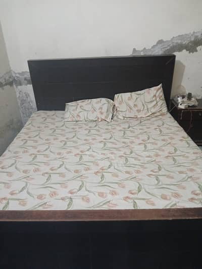 King size bed with matress