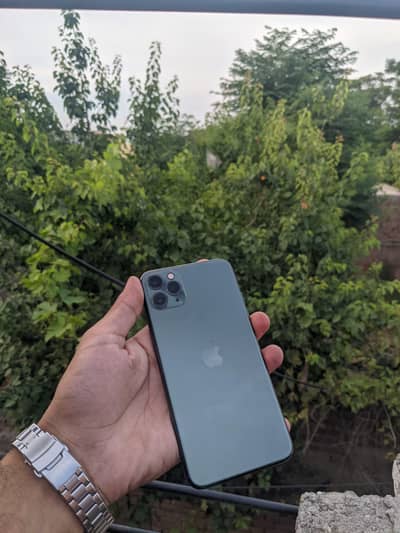 iPhone 11 pro max (urgent sale)