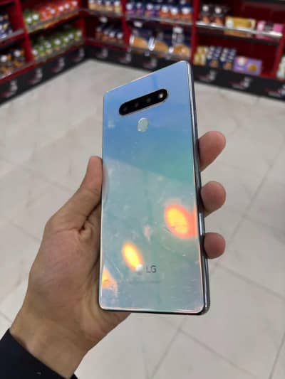 lg stylo 6 \4gb\ 64 gb. 8500