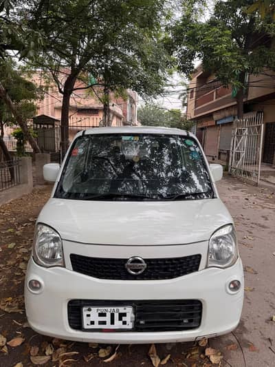 Nissan moco x idling stop best fuel car