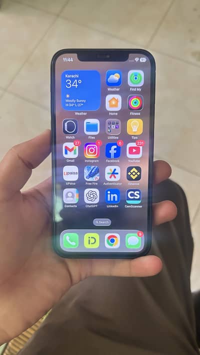 iPhone 12 JV 64GB – 10/10 Condition 