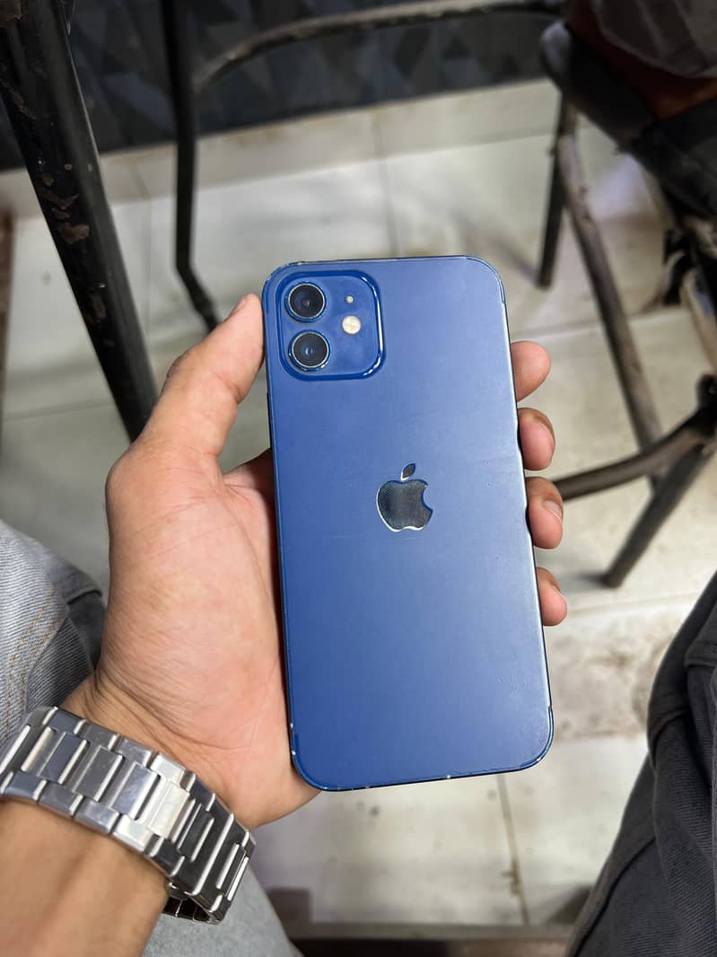 iPhone 12 1