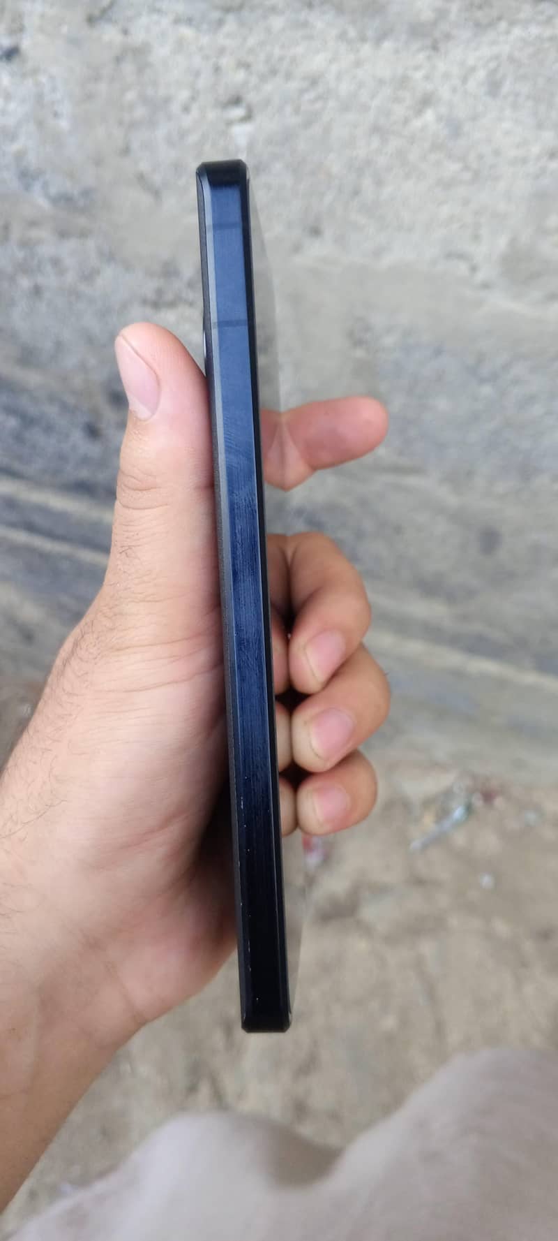 Sharp Aquos R7 4