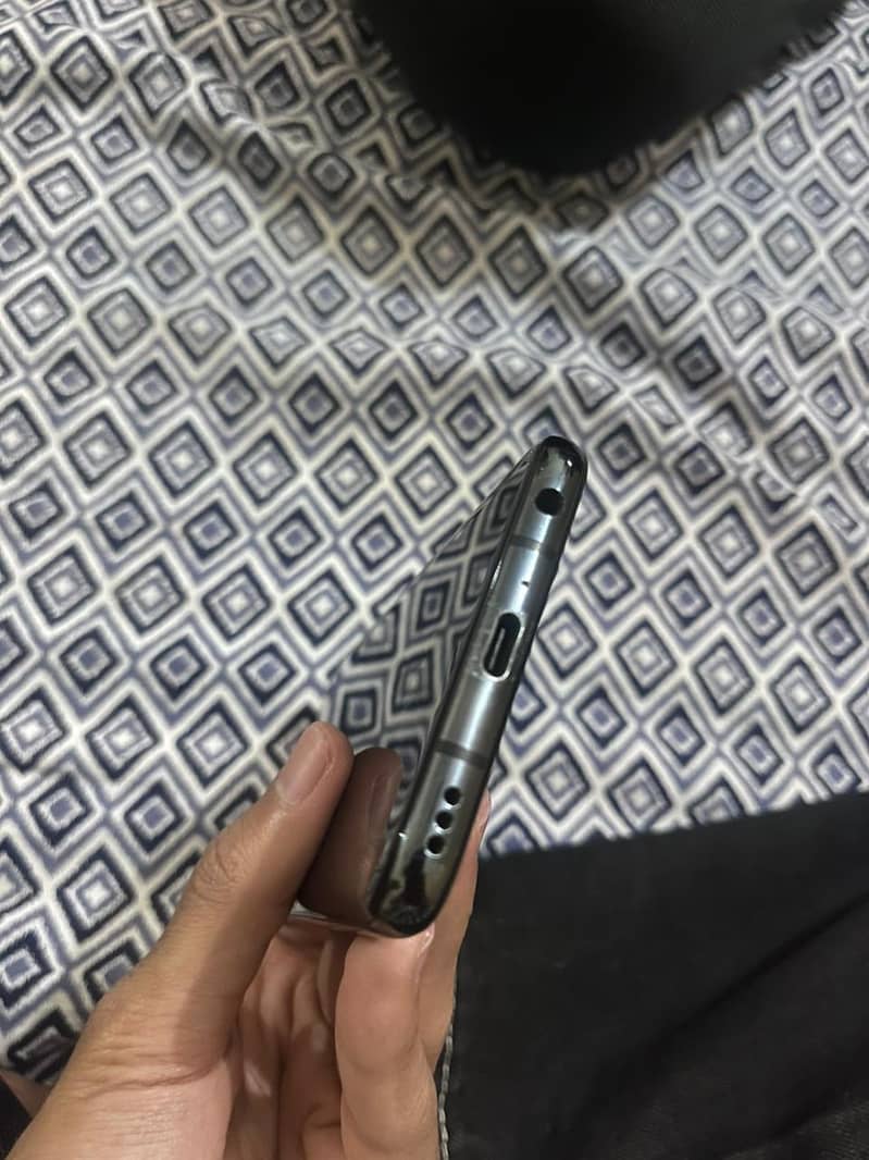 LG g8xthinq 2