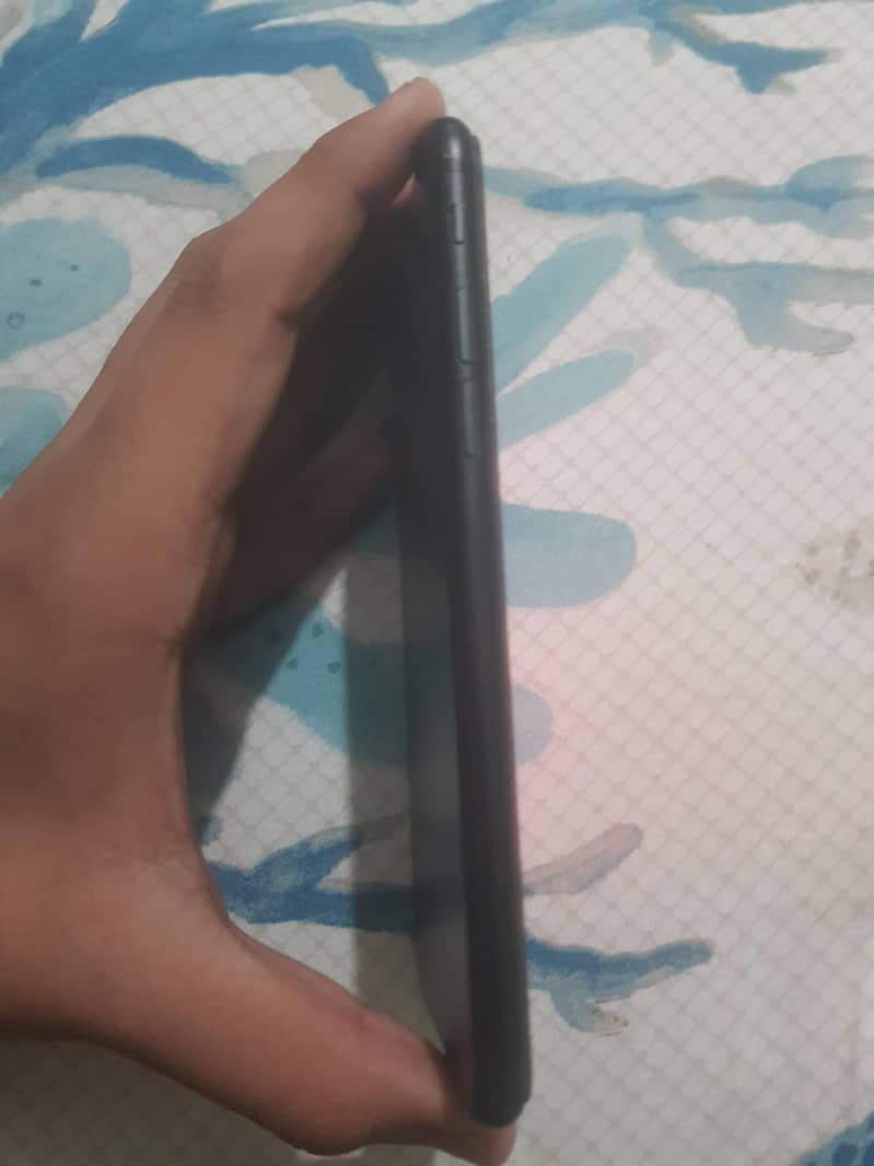 IPHONE 7 2
