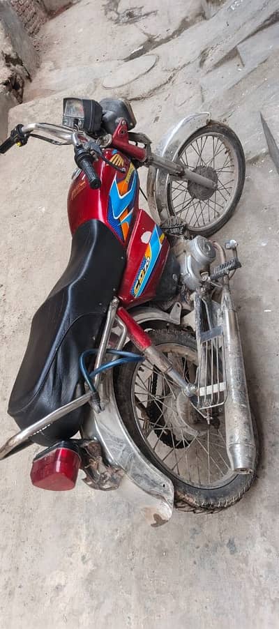 Honda cd70 2009 modal