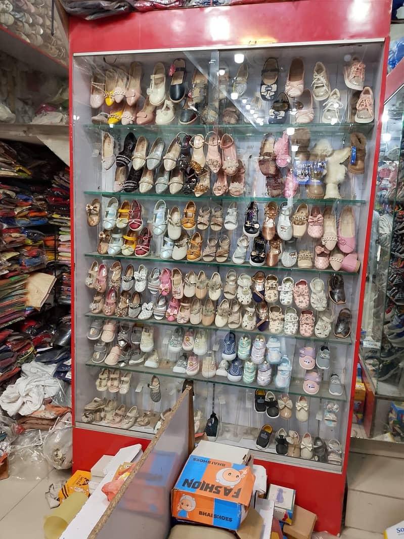 ں  دکان کے لیے شیشے کی الماری / ڈسپلے کاؤنٹر برائے فروخت 1