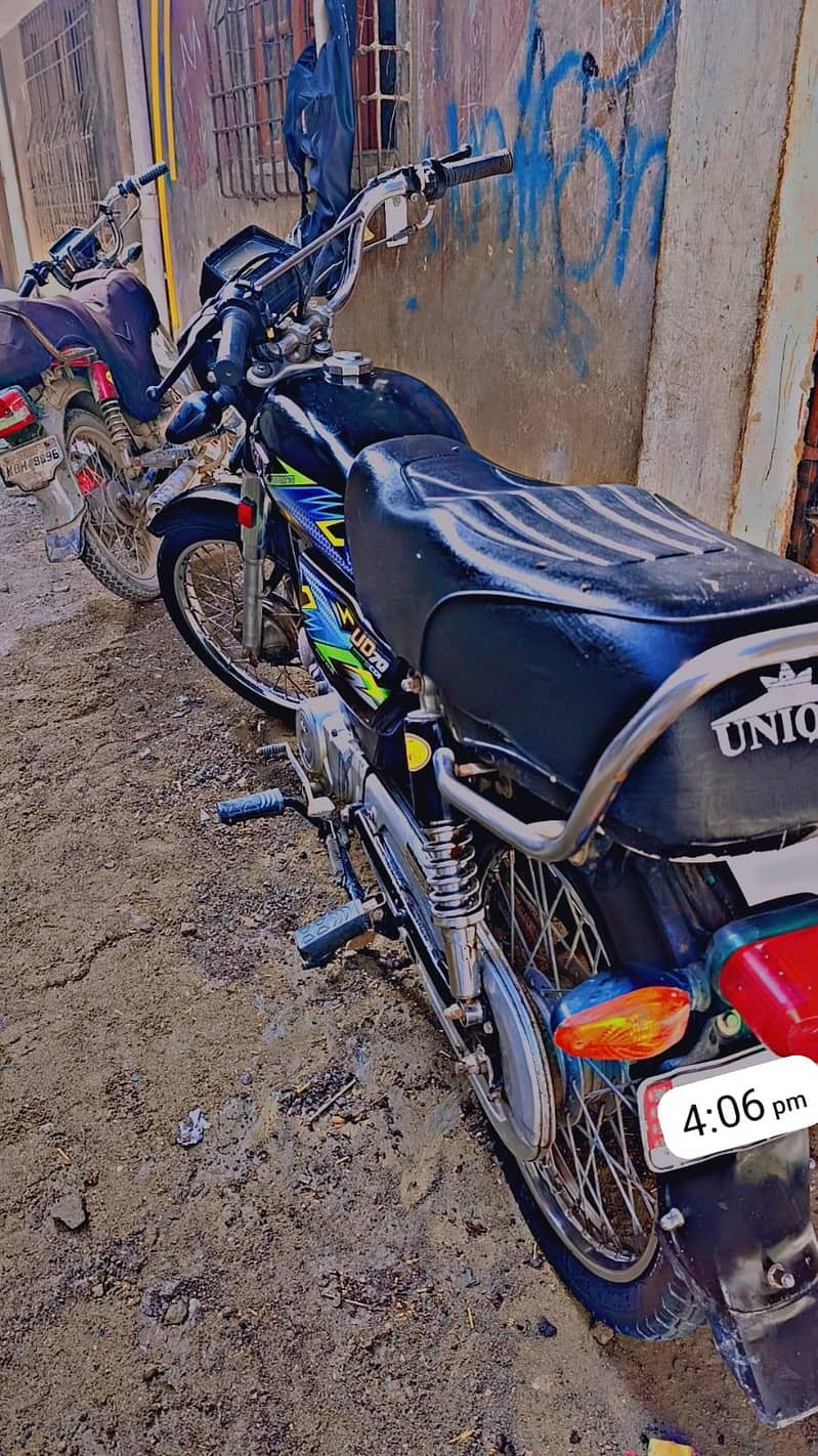 unique 03700016717 4