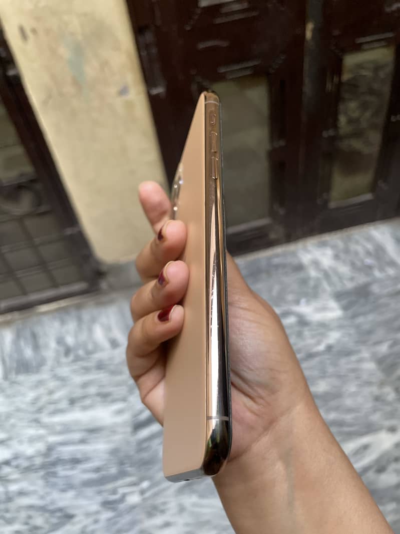 Iphone 11 pro max 1
