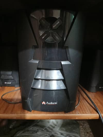 audionic mega 55