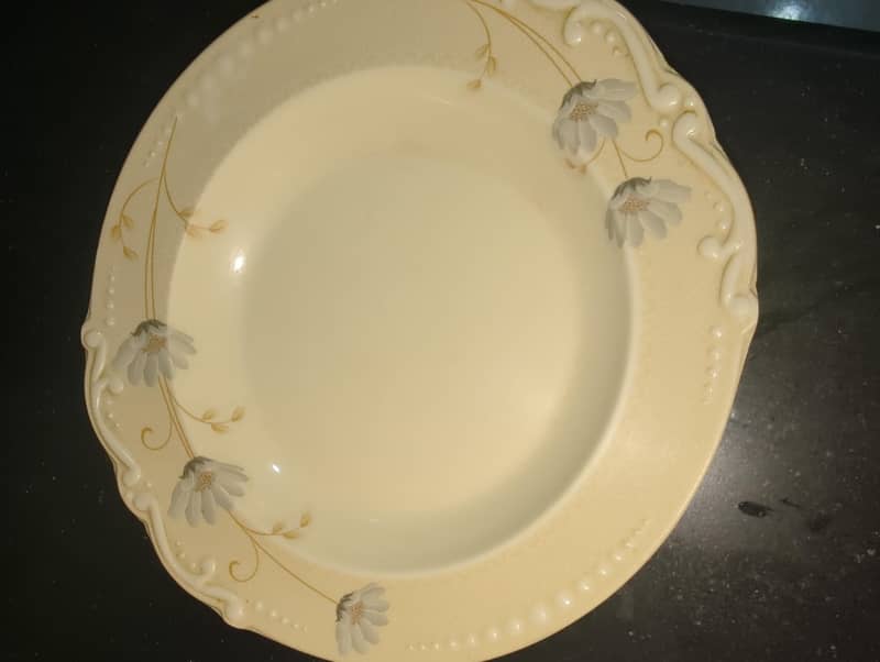 Dinner set plastic used 0