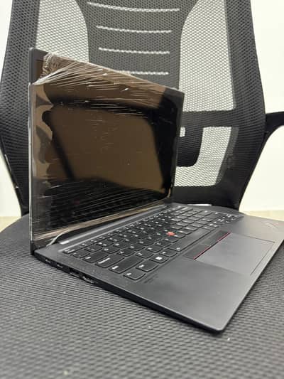 Used Lenovo X1 Carbon Laptop i7 11th Gen 16GB 512GB