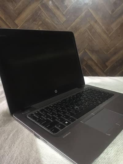 /HP Elite book 4gb Ram 180gb storage  64MB graphic card/