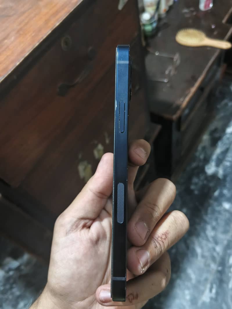 iPhone 12 2