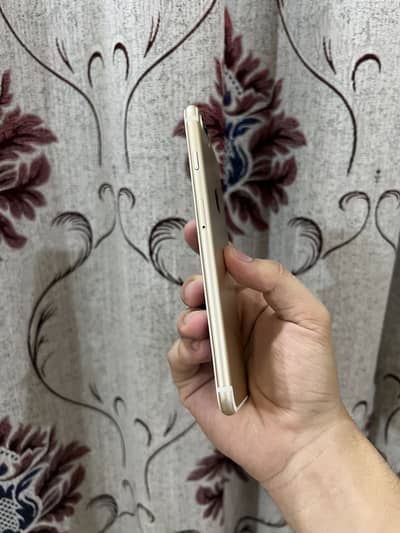 iPhone 7 Plus pta approved 256 gb all ok urgent sell