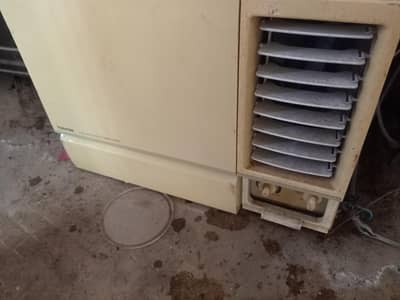 Toshiba 0.75 window Ac