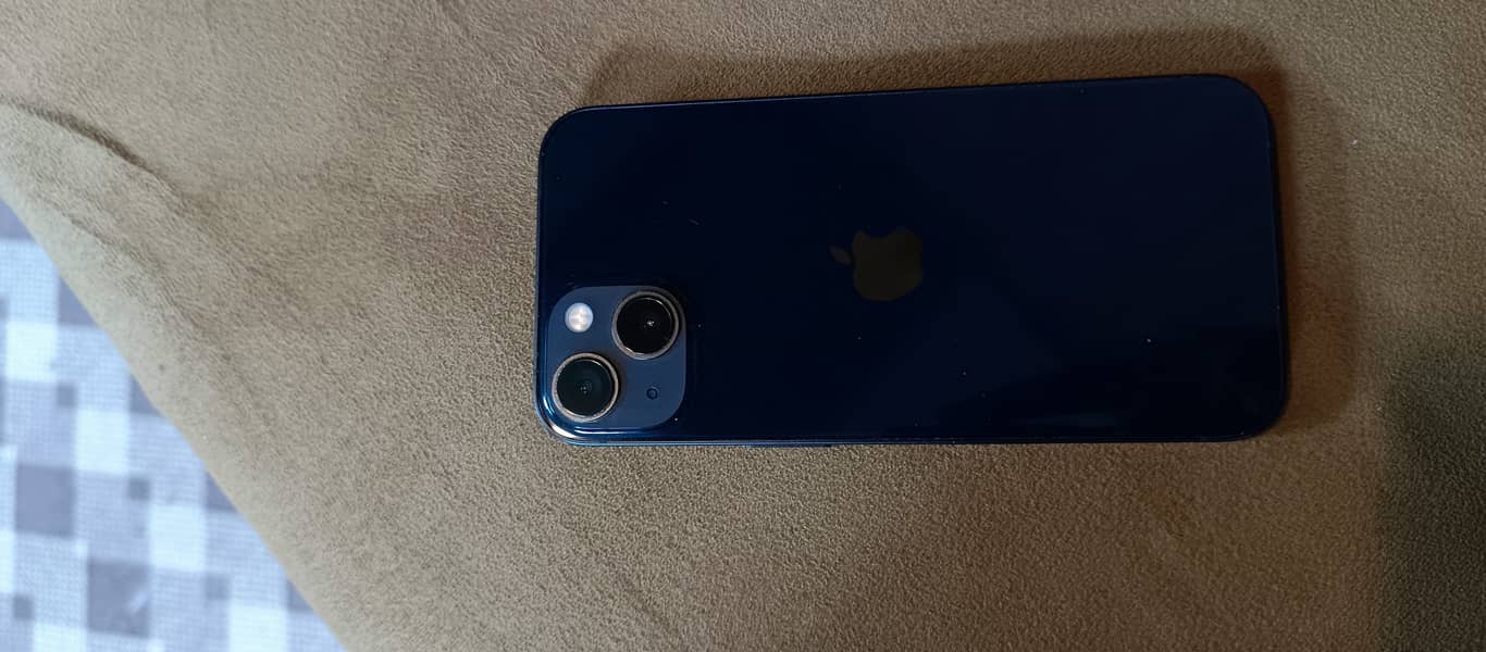 Apple Iphone 13 2
