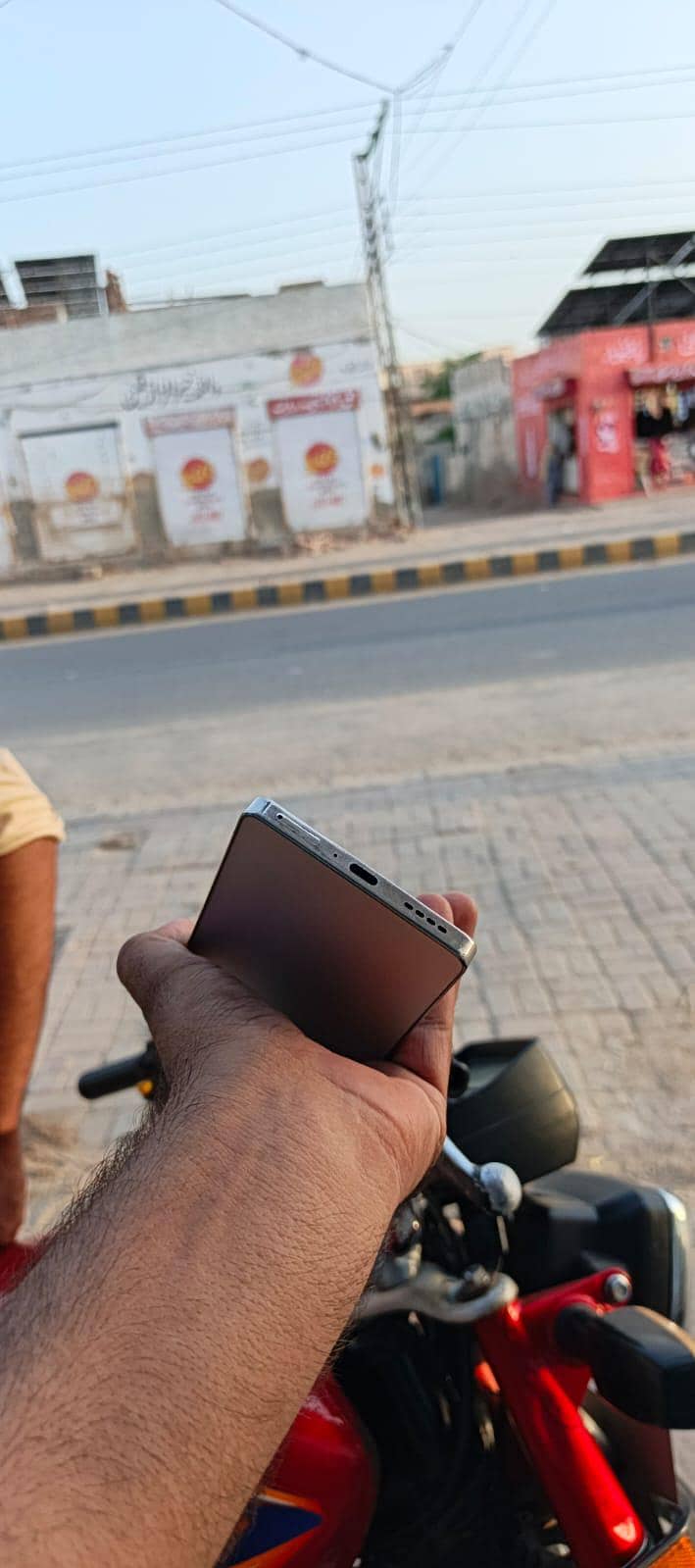 Mobile 3