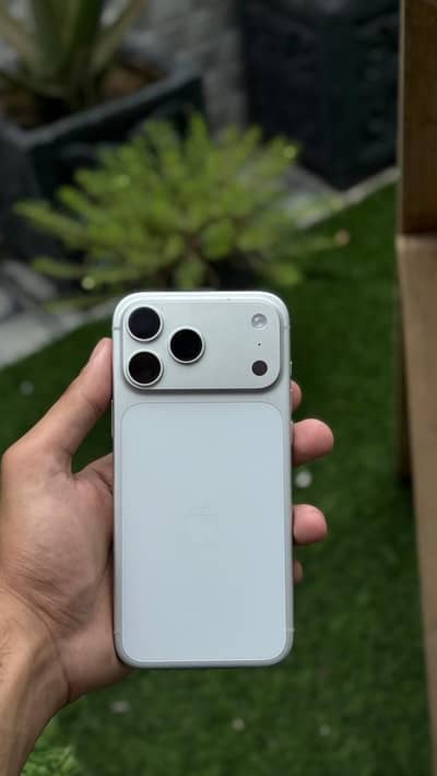 iPhone 17 pro max Factory unlock