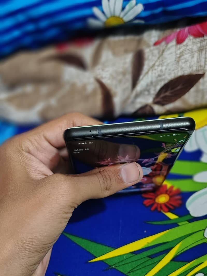 GOOGLE PIXEL 6 7