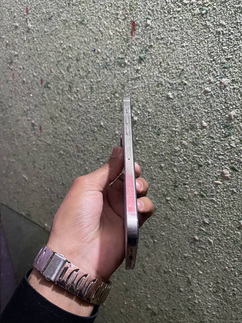 Iphone 12 pro max 3