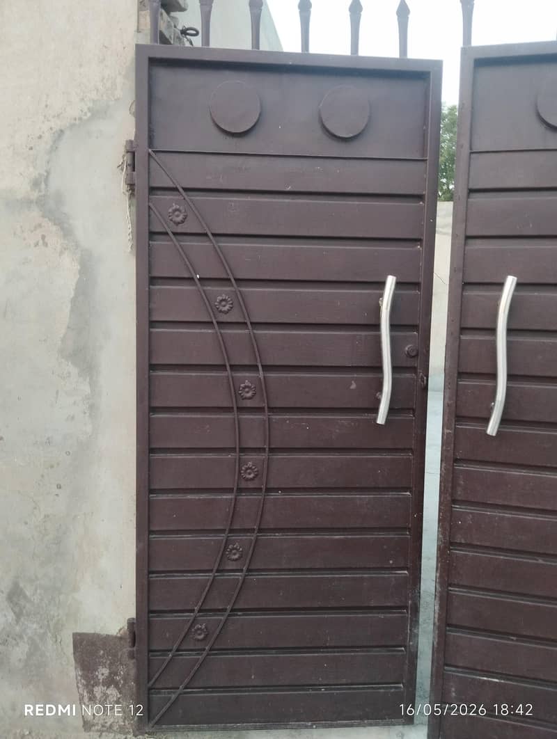 Main gate 0