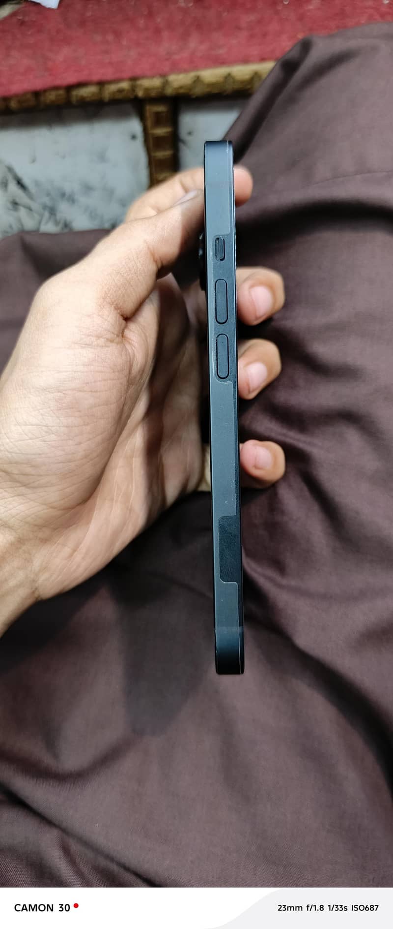 iPhone 14 2