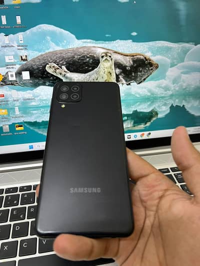 Samsung Galaxy A22 - 6GB RAM / 128GB - 10/10 Condition - All Original