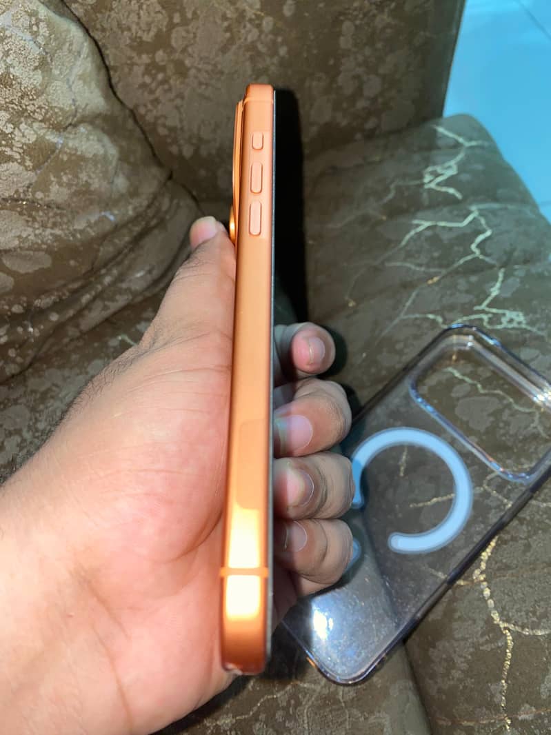 Iphone 17 Pro Max JV 1