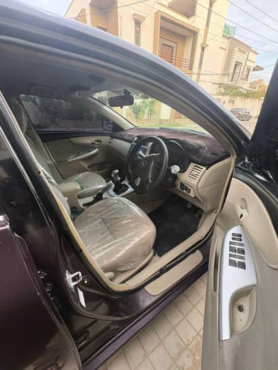 assalam walekum me apna car sale kar raha hun 2012 gli