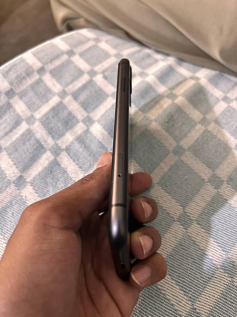 iphone 11 3