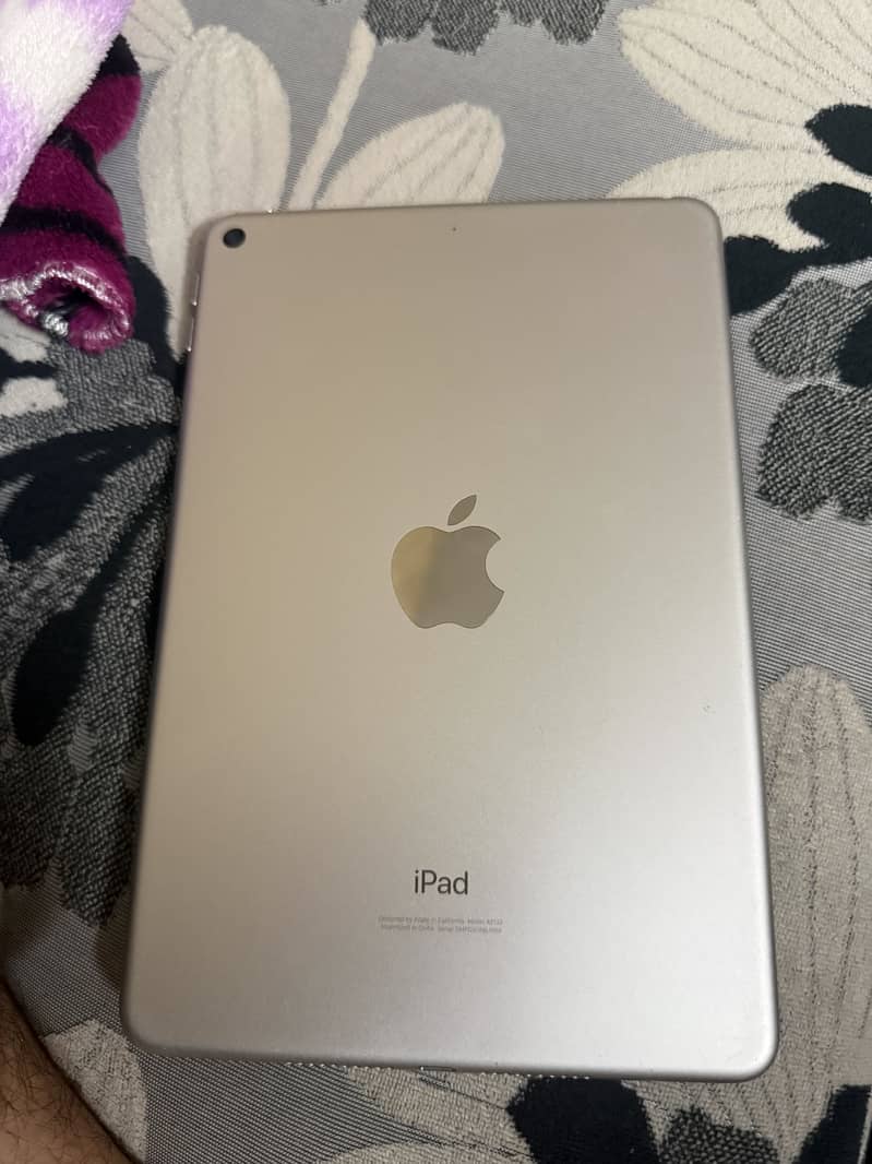 Ipad Mini 5 lush condition 4