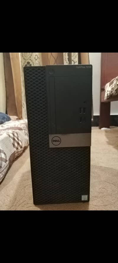 Gaming Pc Core i5 7th gen 8gb ddr4 ram 500 GB HDD 128 GB SSD